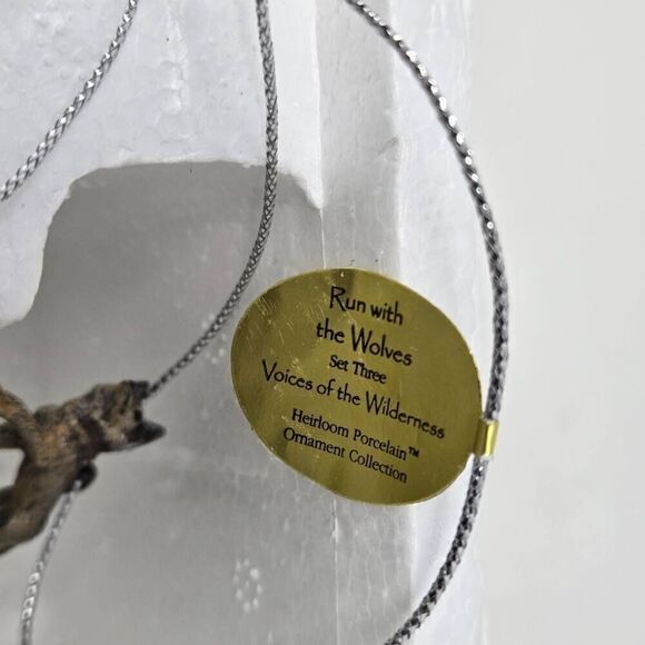 BRADFORD EDITIONS VOICES OF THE WILDERNESS SET 3 3 X WOLF 3D CHRISTMAS ORNAMENT - Picture 7 of 7
